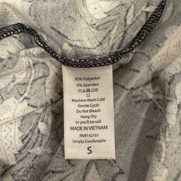 Lularoe Carly dress - Black with Cream and dark Green flowers and leaves - Small - Picture 6 of 6